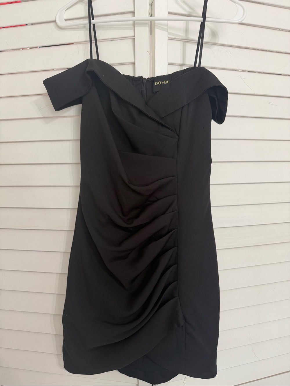 DO+BE Black One-Shoulder Ruched Cocktail Dress